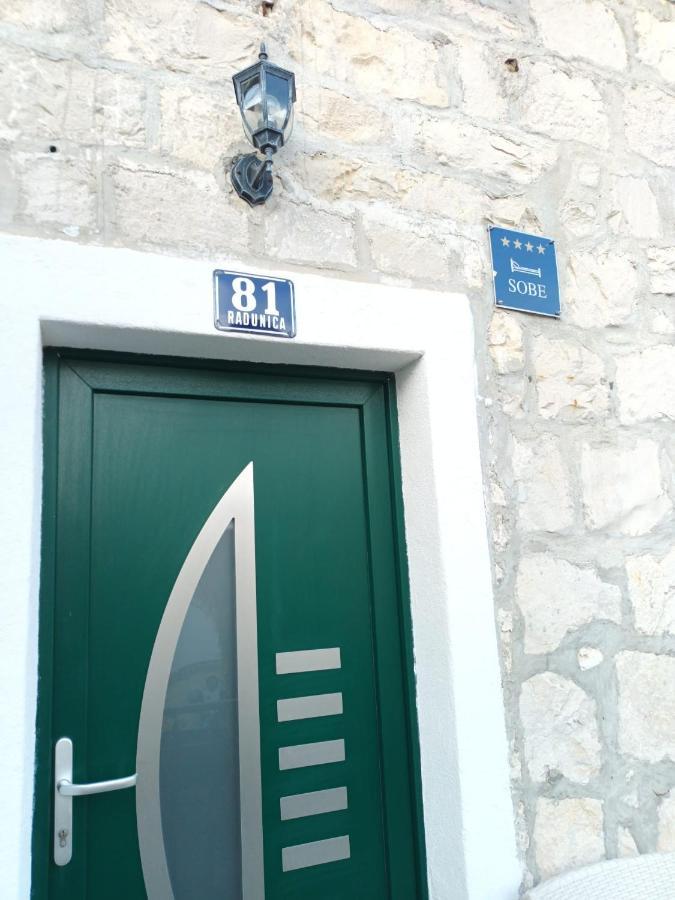 Old Stone House In Historical Area Villa Split Bagian luar foto